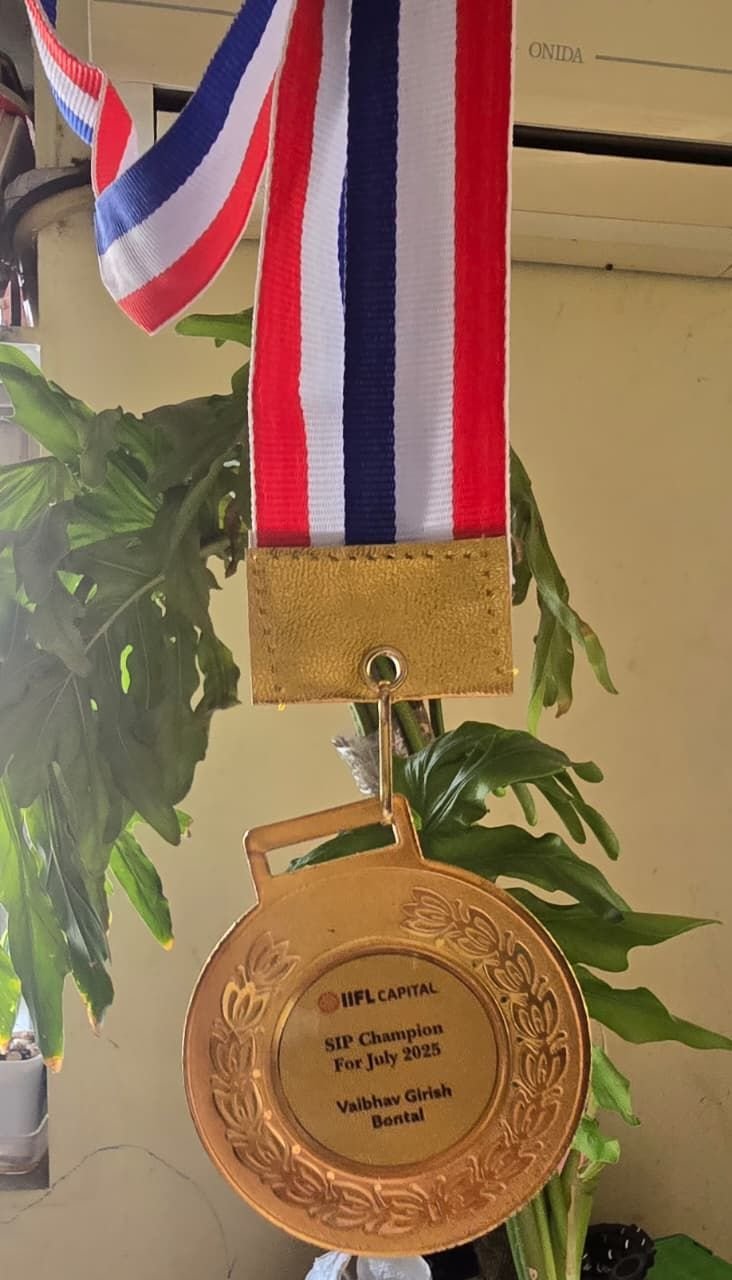 IIFL Capital Life Insurance Champion award